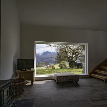 The Barn Villa Fort William Exterior photo